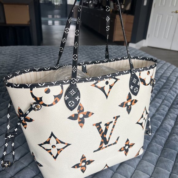 Louis Vuitton  Monogram Giant Jungle Neverfull MM Ivory - Picture 2 of 6
